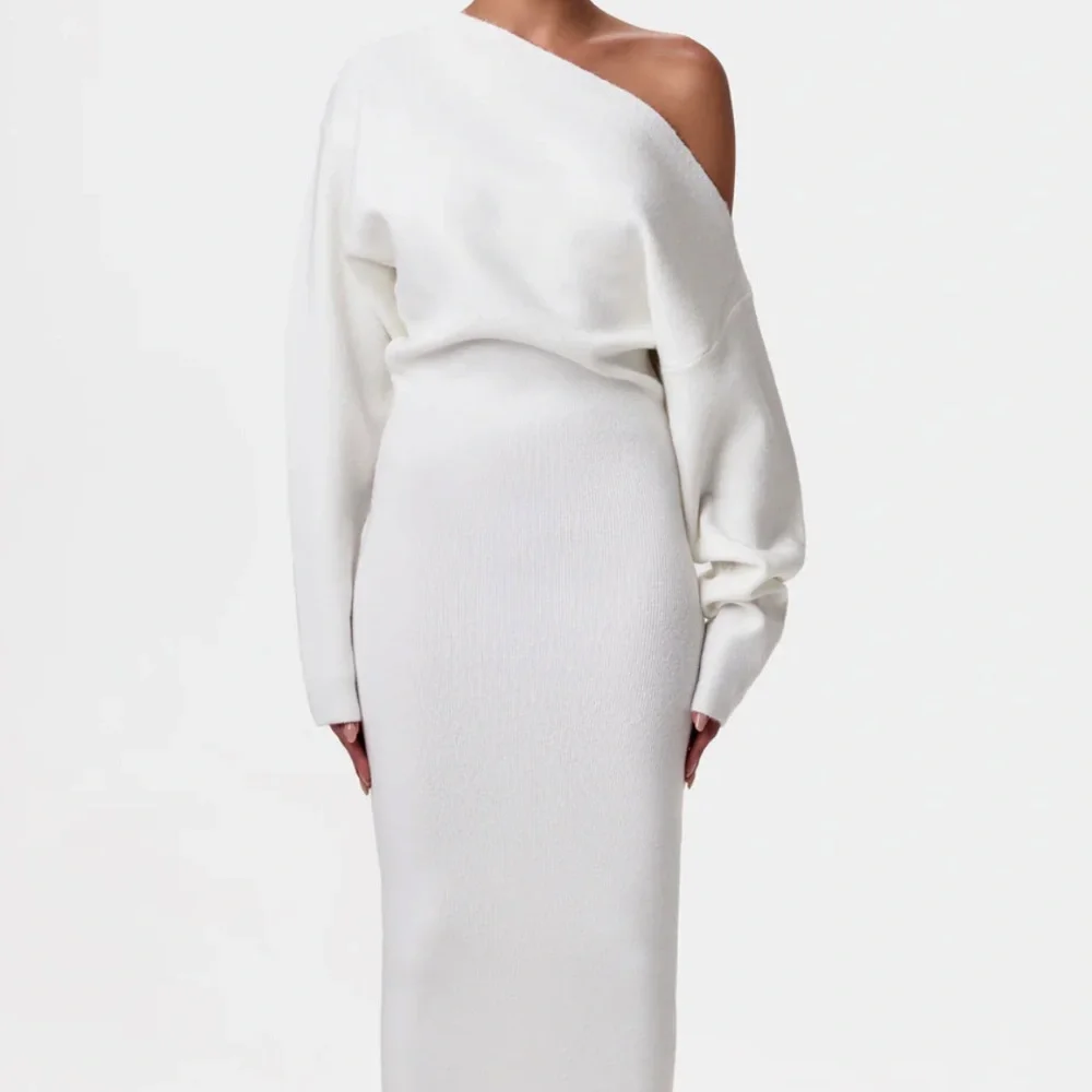 naked wardrobe | Dresses | Naked Wardrobe Knit Off Shoulder Sweater Maxi  Dress White M | Poshmark